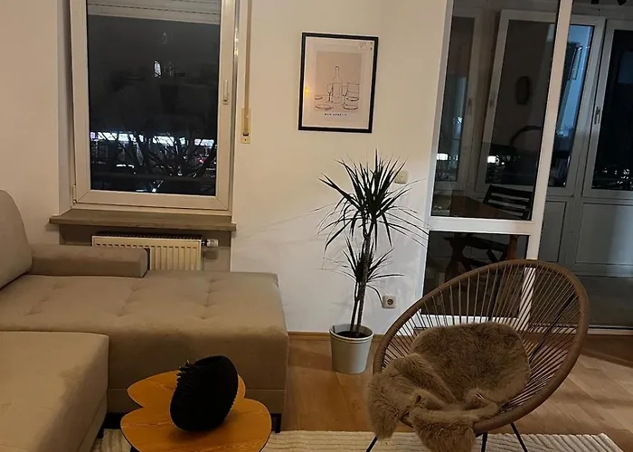 Cozy Sunny Flat In Quiet Spot *