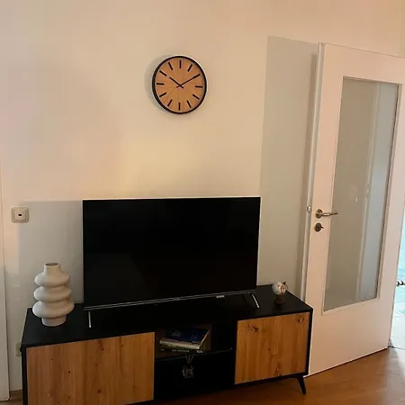 Cozy Sunny Flat In Quiet Spot Apartment *
