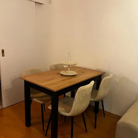 Cozy Sunny Flat In Quiet Spot Διαμέρισμα