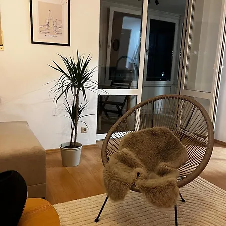 Cozy Sunny Flat In Quiet Spot Apartment
