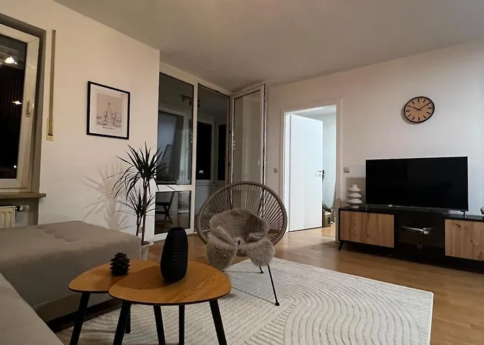 Cozy Sunny Flat In Quiet Spot *